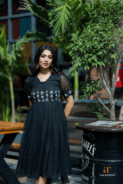 Dhaaga - Black Dress